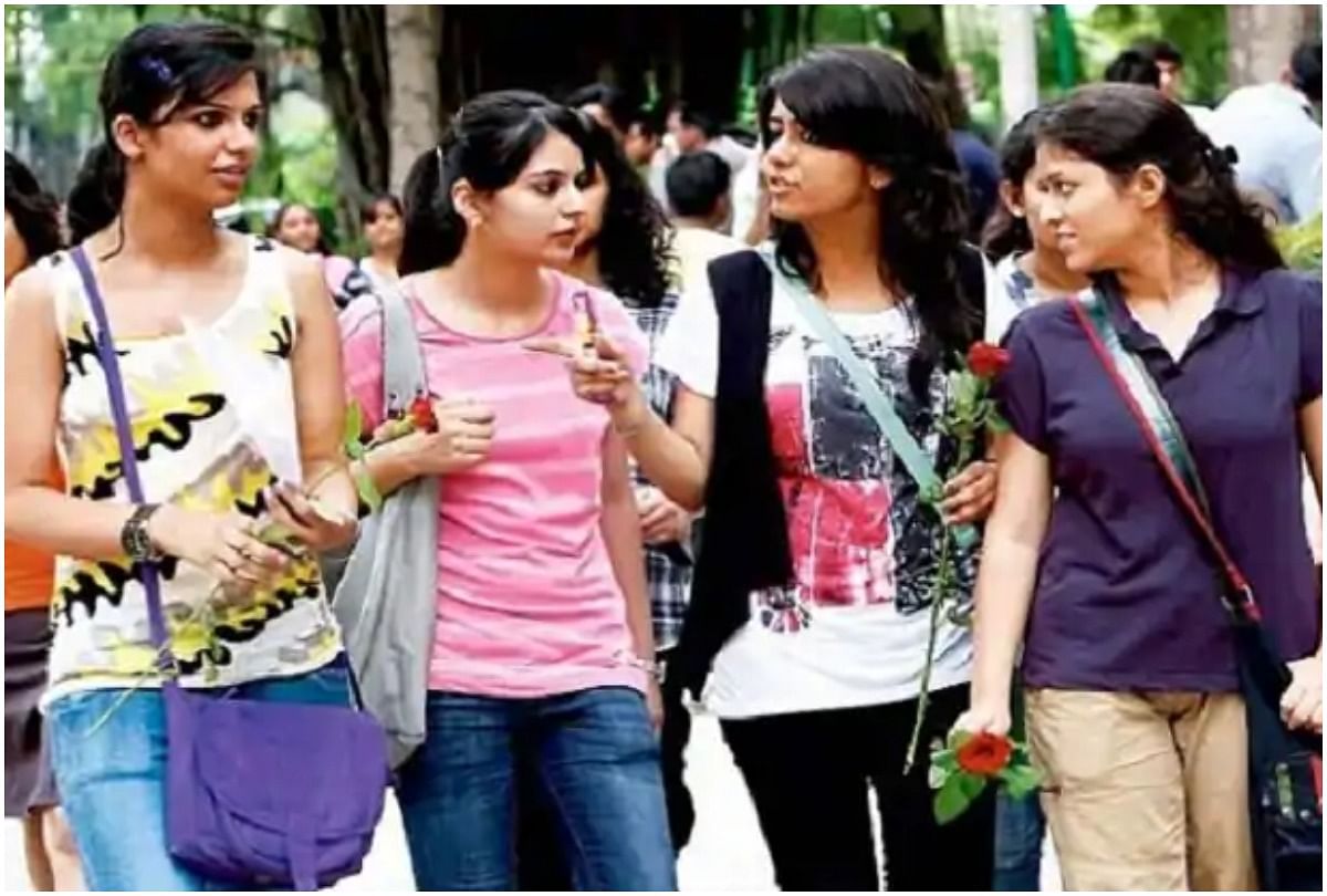 Hyderabad st Francis college bans shorts and skirt