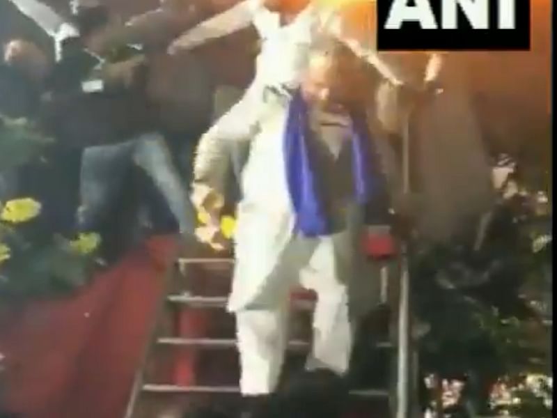 viral video of aimim chief asaduddin owaisi dance