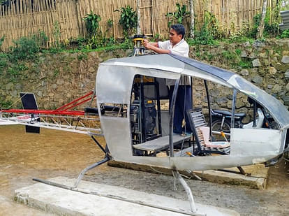 Jakarta Man Build An Helicopter from Scratch To Beat Traffic jam
