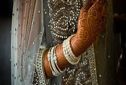 groom was not able to count money, bride denied to marry him