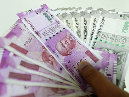 corruption declines by 10 percent in India