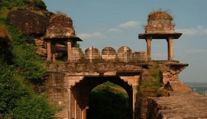 Mysterious fort raisen fort where miraculous paras patthar is present