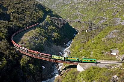 10 most dangerous but spectacular train routes