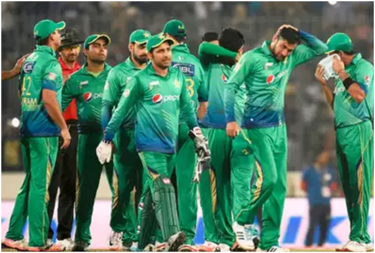 Pakistani players face fitness test they will be fined for failing