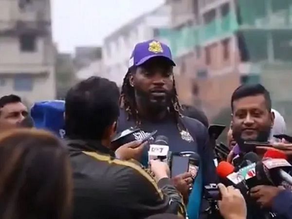 chris gayle says pakistan is one of the safest country