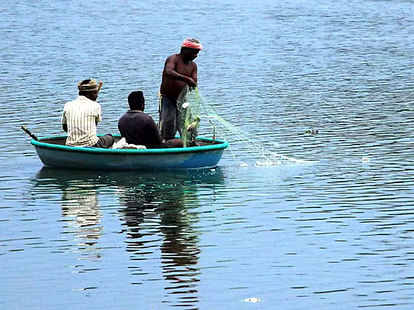 two fishes changed Pakistani fisherman luck