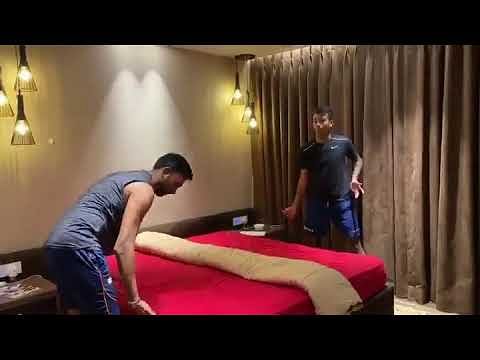 viral video of  hardik and krunal pandya hardik play table tennis on bed
