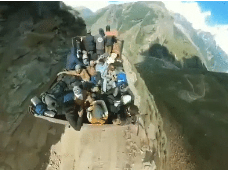 viral video of mountain driving will shocked you