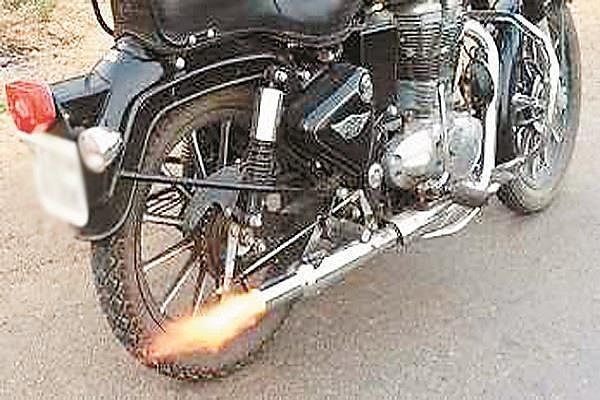 kaithal police challan worth rs sixty eight thousand over using silencer firecraker sound