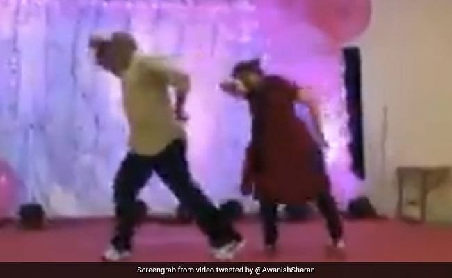 couple dance got viral