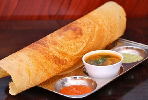 wife catches husband eating dosa with girfriend see what will happen next