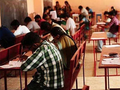 toppers trick to protect their answer sheet from friends people remind their exam days