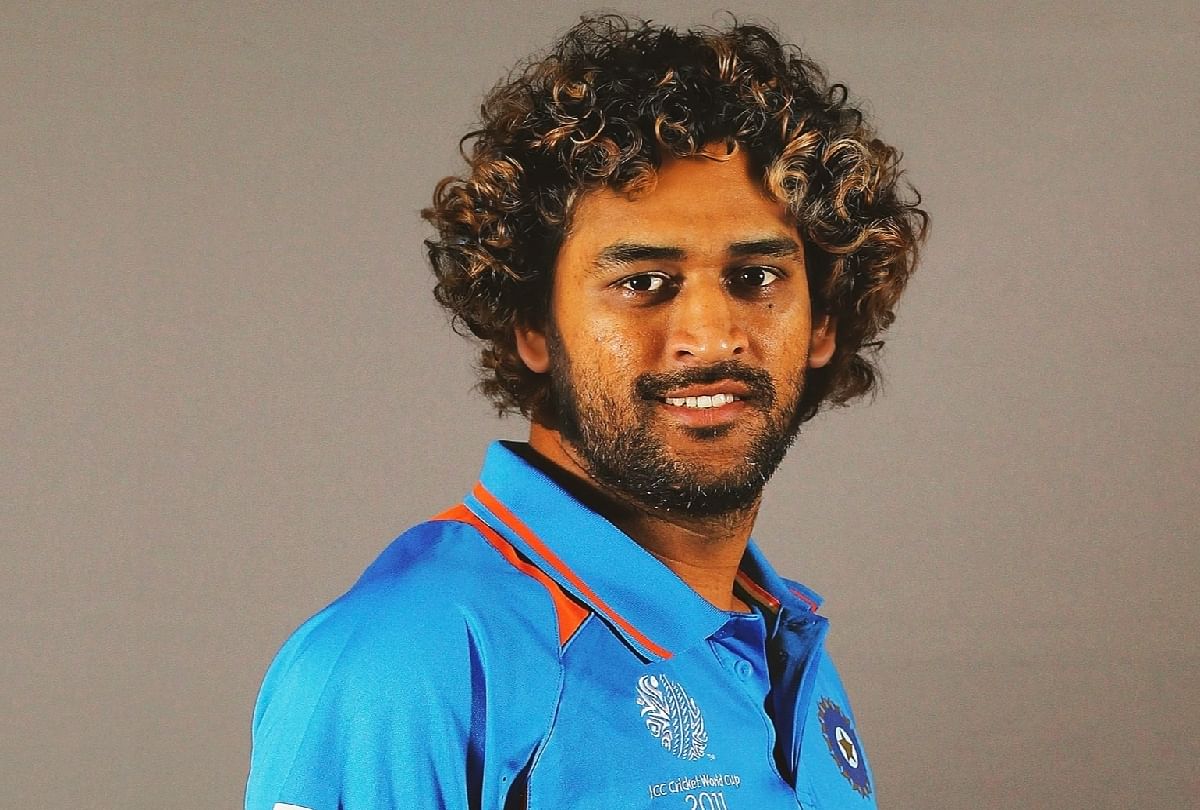 After buddhist monk look a new trending pic of mahendra singh dhoni is going viral where he is looking like malinga