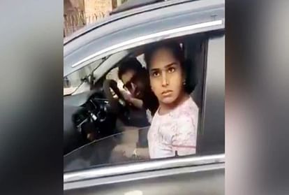 महिला ने दिल्ली पुलिस के साथ की बदतमीजी