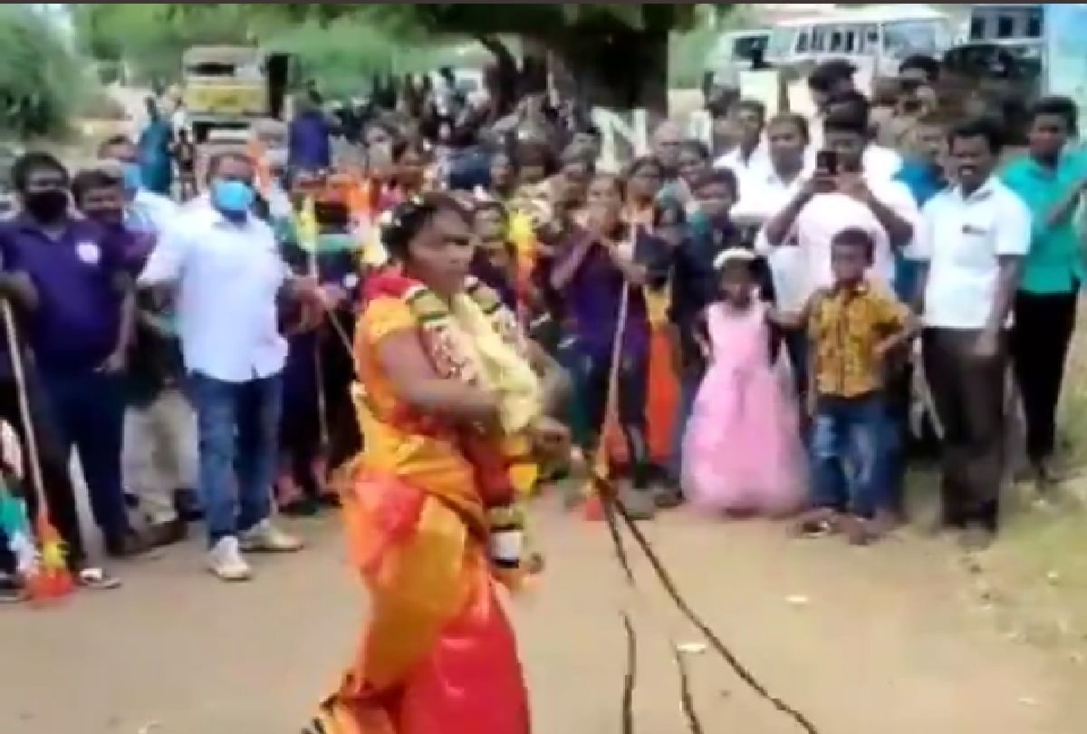 Viral Video Tamil Nadu after marriage Bride perform Martial Art in front of villagers