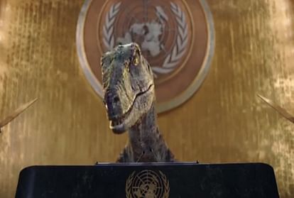 जब UN में घुसा गया विशालकाय 'डायनासोर'