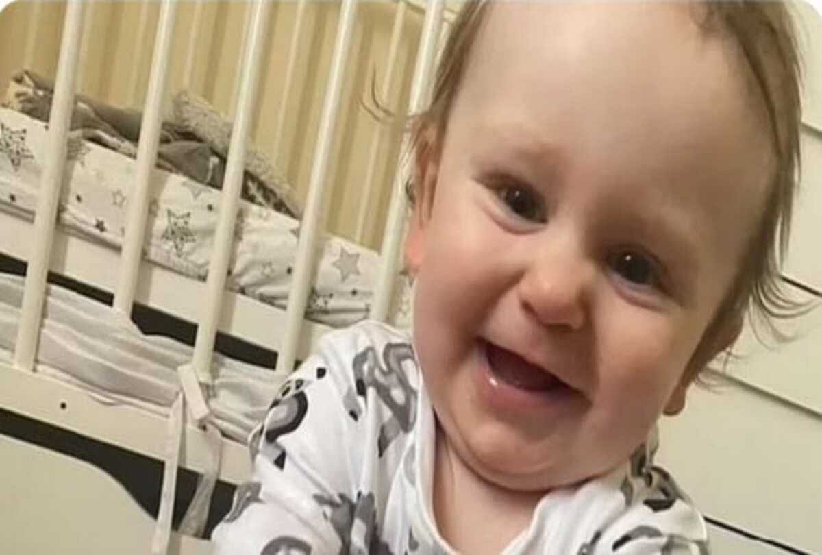 baby killed in 30 second after choking on piece of banana in uk