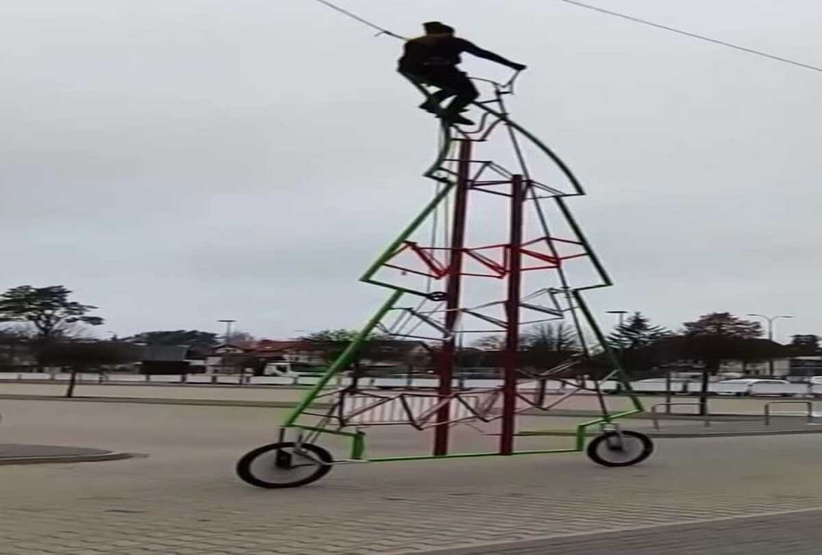 man designs tallest rideable bicycle that is over 24 feet long name in Guinness World Records