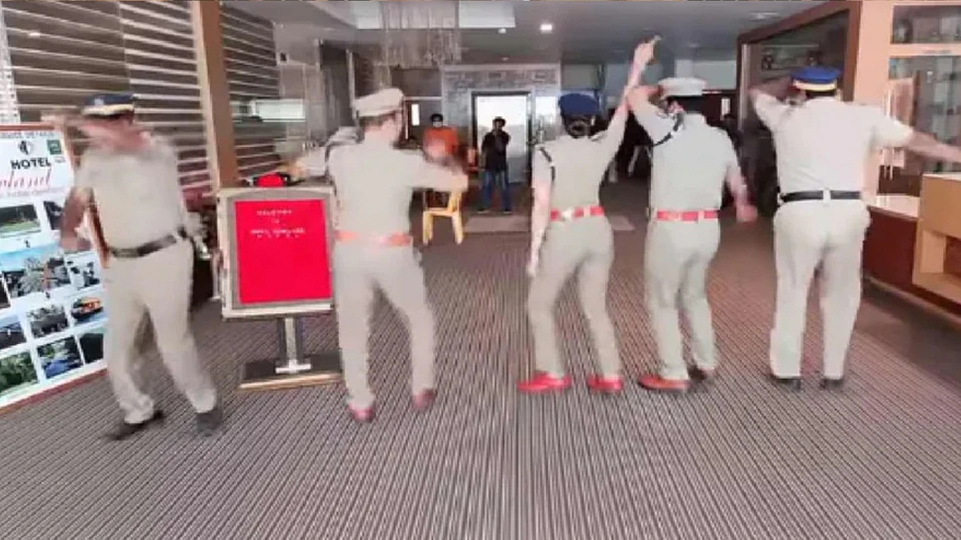 Police Dancing on Kacha Badam song dance video went viral on social media
