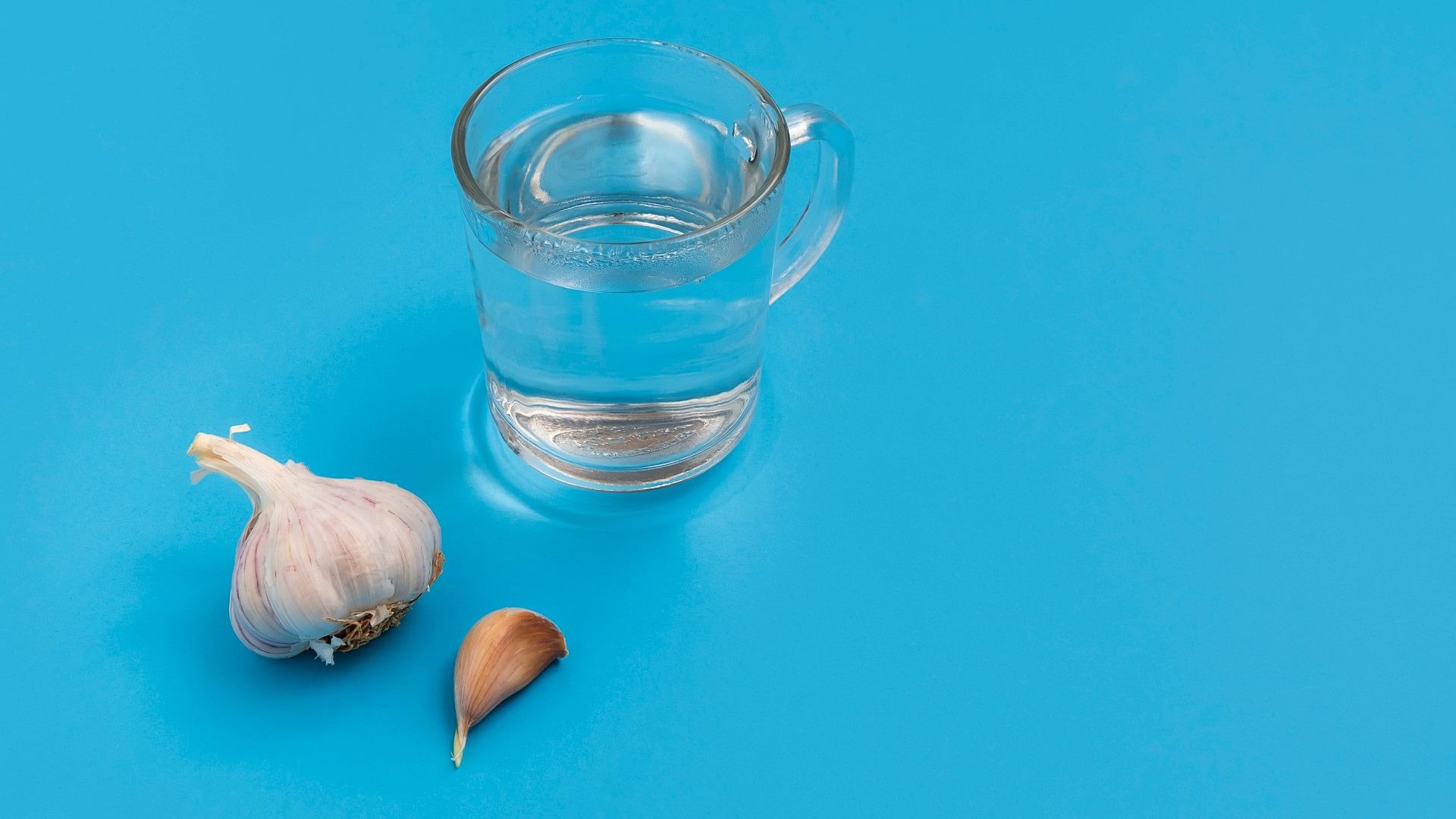 Garlic Water Benefits In Hindi: Consume garlic with hot water daily