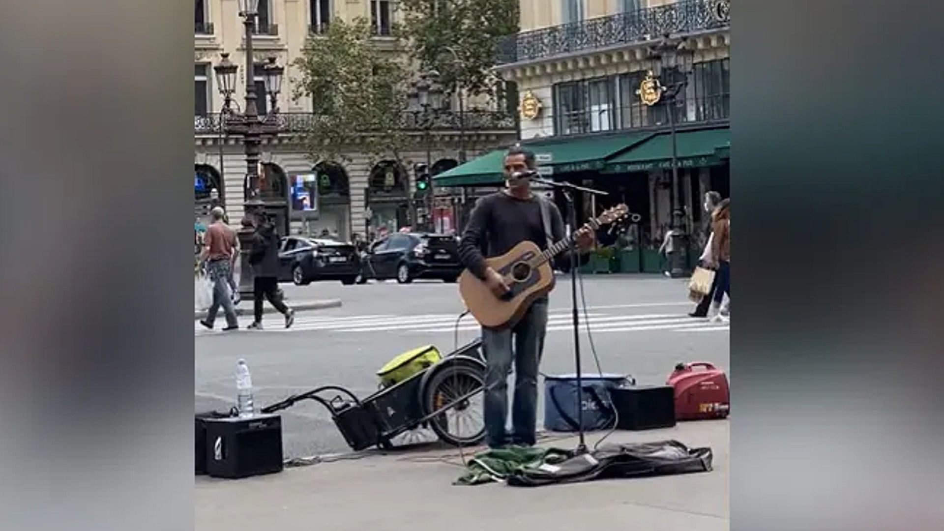 Foreigner man singing ajeeb dastan hai yeh song for pak woman in paris video goes viral