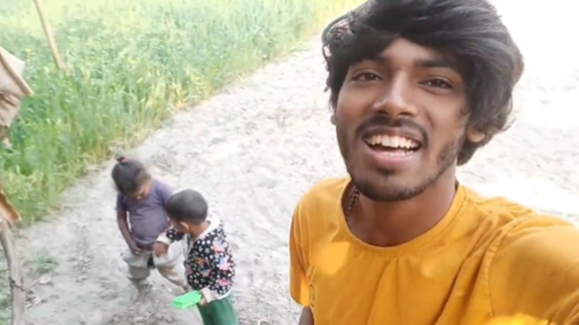Sonu Sood came forward to help singer Amarjeet Jaykar of Bihar video went viral