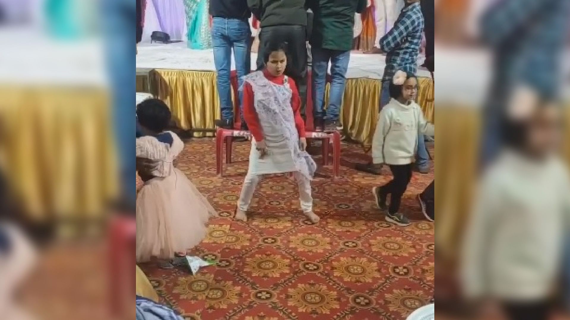 little girl dance on haryanvi Song 52 gaj ka daman song at wedding video wins people hearts
