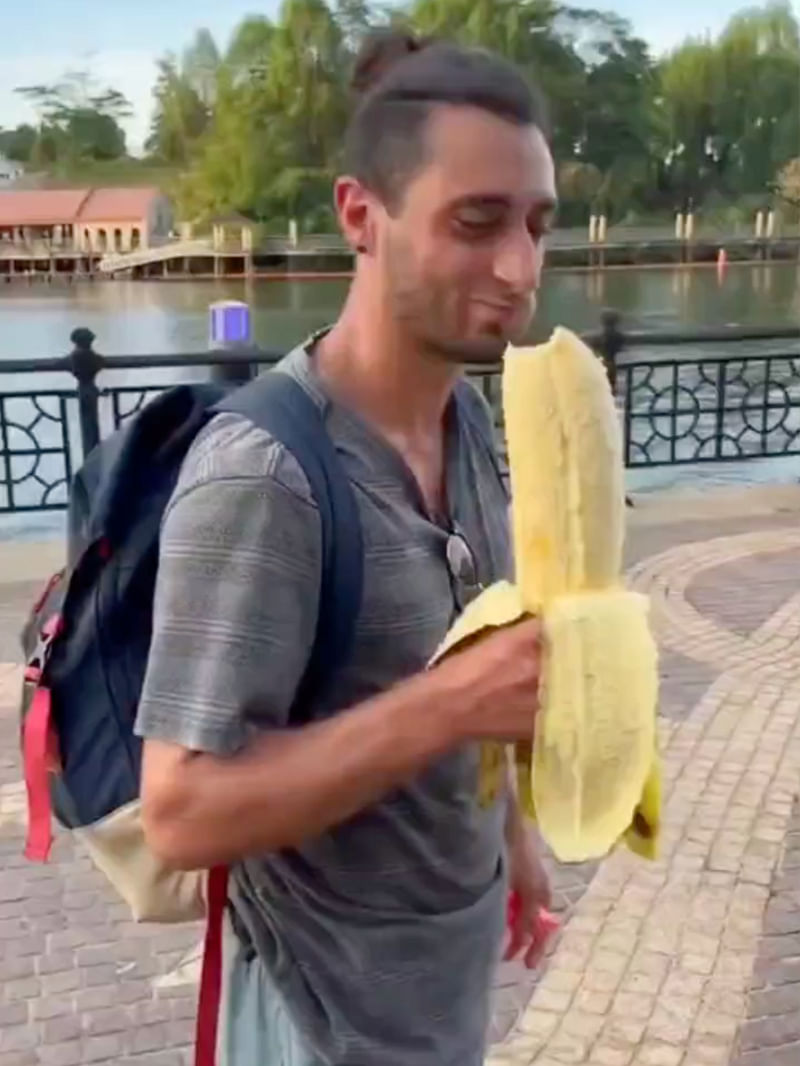 Largest banana in the world video viral on social media