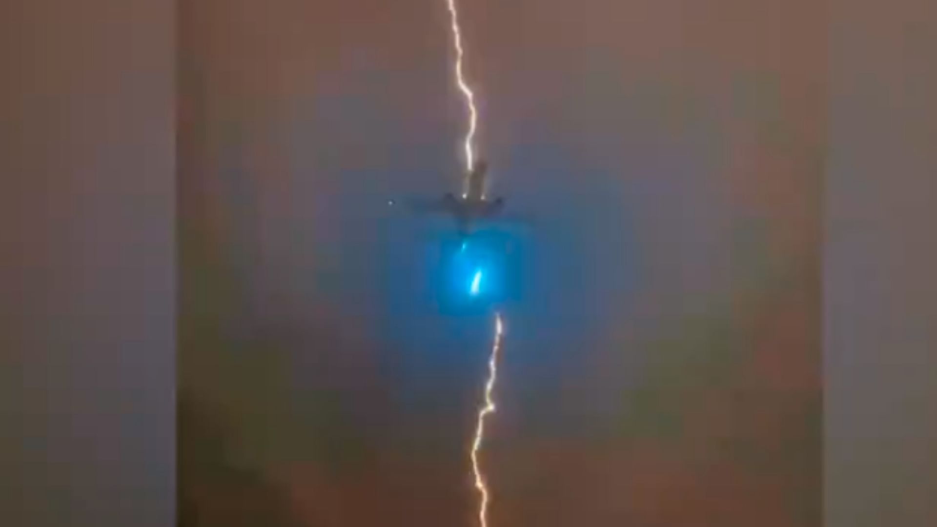 Viral Video: Lightning strikes plane after takeoff from Vancouver airport