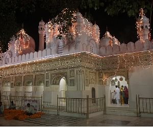 श्रद्धालुओं के लिए माता मनसा देवी मंदिर में बढ़ी सुविधा - 5 Thousand People  Will Take Part For Prayer In Mata Mansa Devi - Amar Ujala Hindi News Live