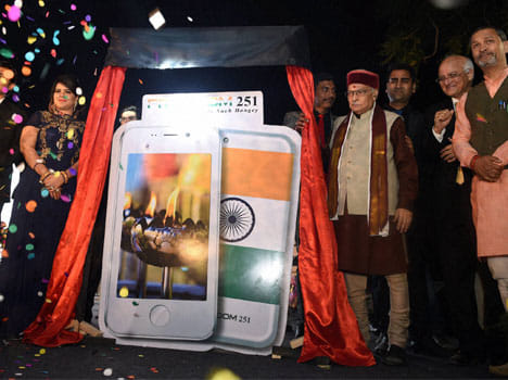 फ्रीडम 251 फोन बनाने वाली कंपनी का ऑफिस हुआ बंद