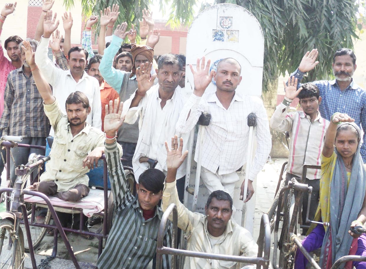 मैनपुरी में पहला दिव्यांग यूनिक आईडी कार्ड बना