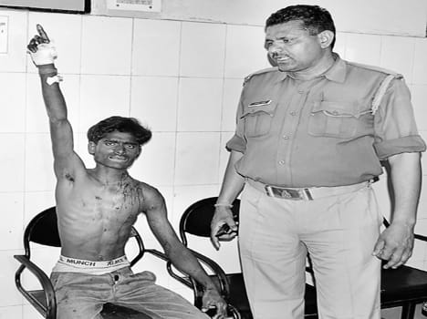 Rogue lawyer injured in retaliatory firing, detained