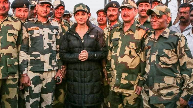 actress aishwarya rai visit on indo pak international border