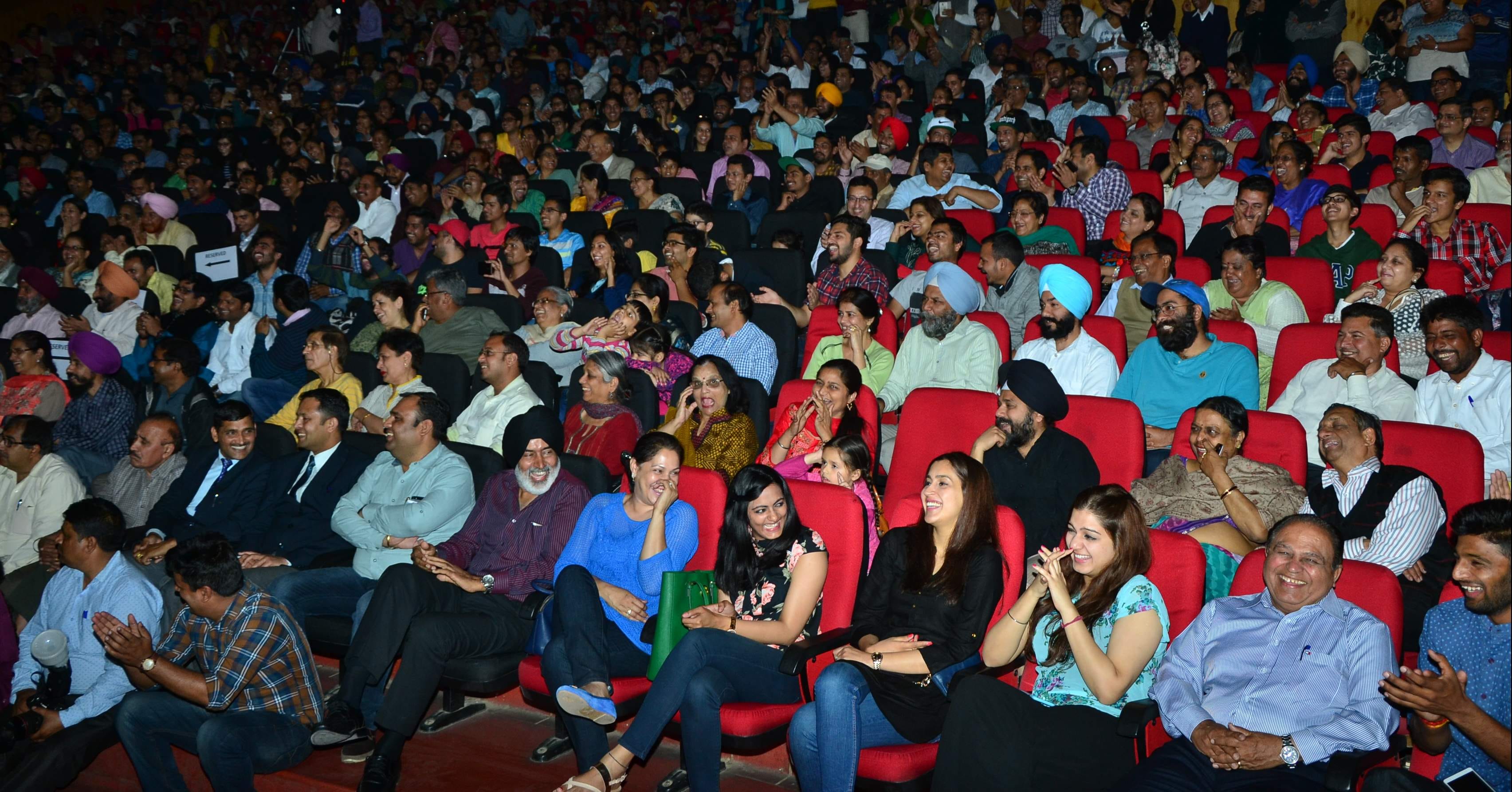 jaspal bhatti, humour festival, advisor vijay kumar dev, chandigarh news, amar ujala news