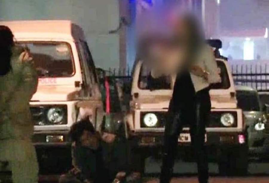 नशे में लड़की