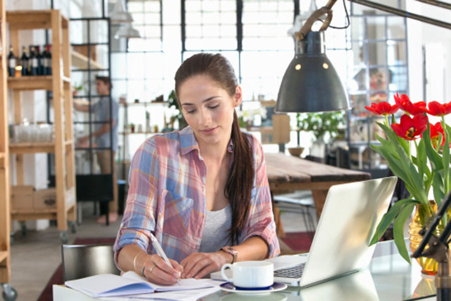 online paid writing as career option