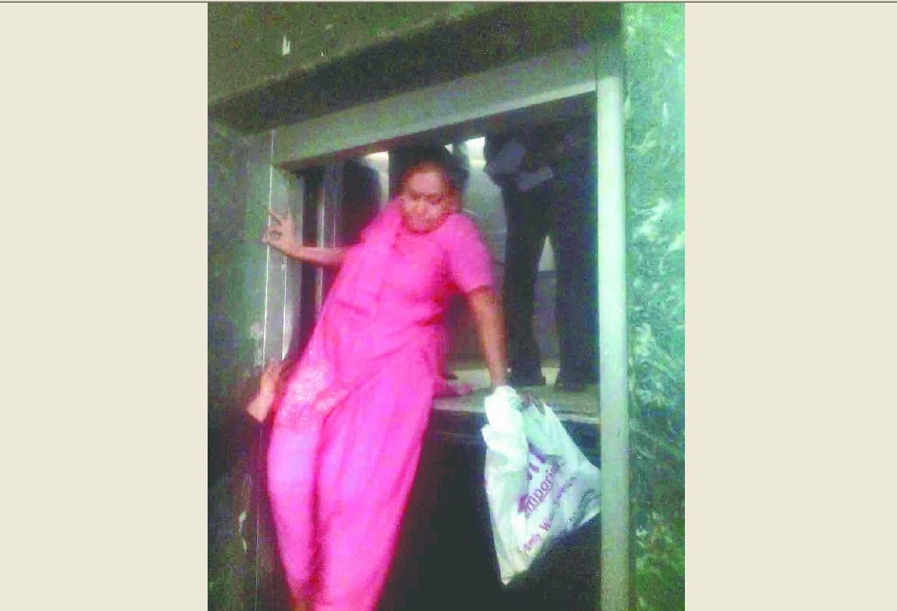 faridabad's bk hospital lift gone out of function, patient and care takers face problems