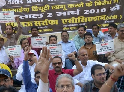 Big lose to UP govt from goldsmiths strike.