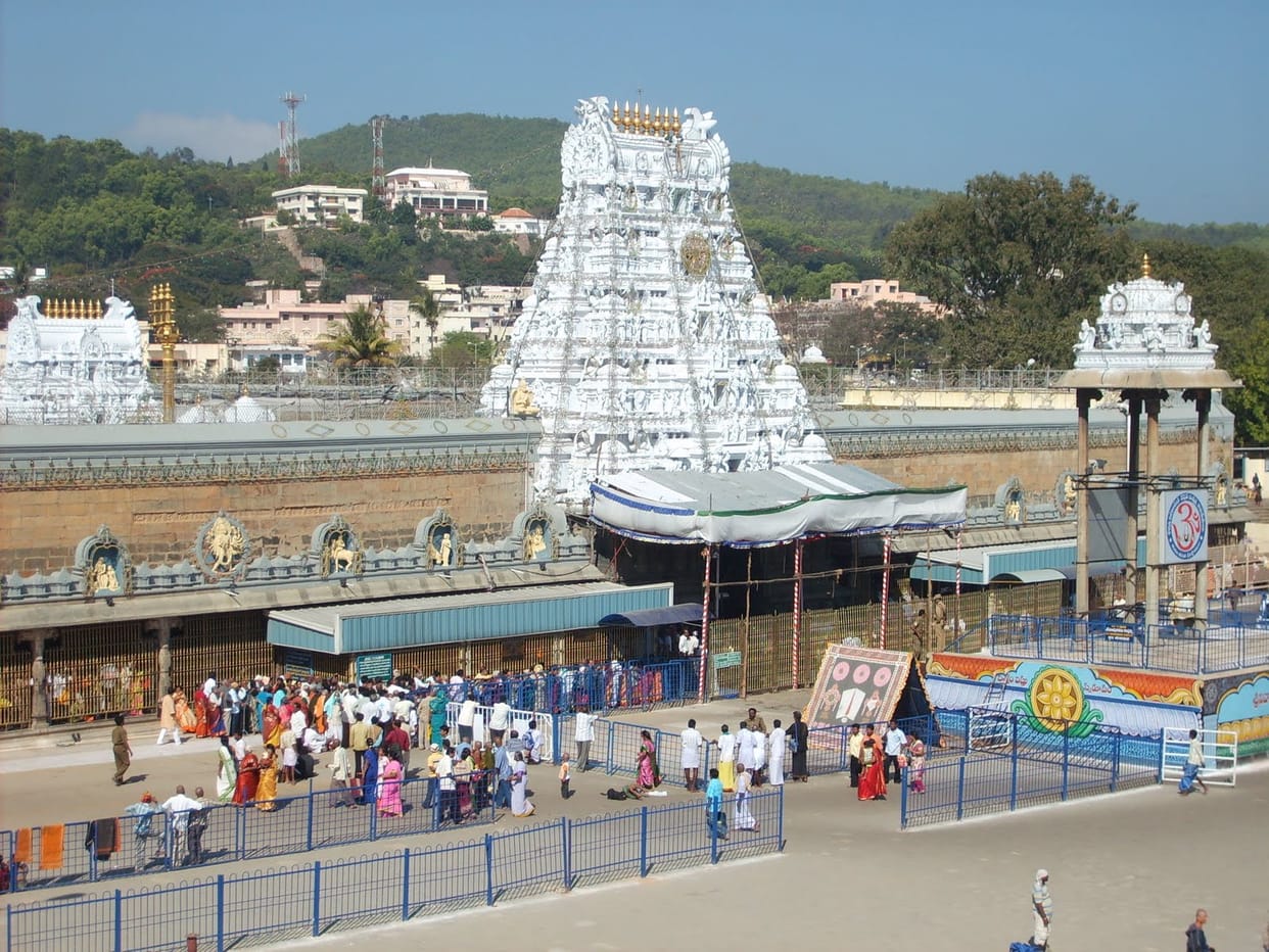 Andhra Pradesh Tirupati temple reopens after 80 days, Mask and social distancing compulsory for pilgrims