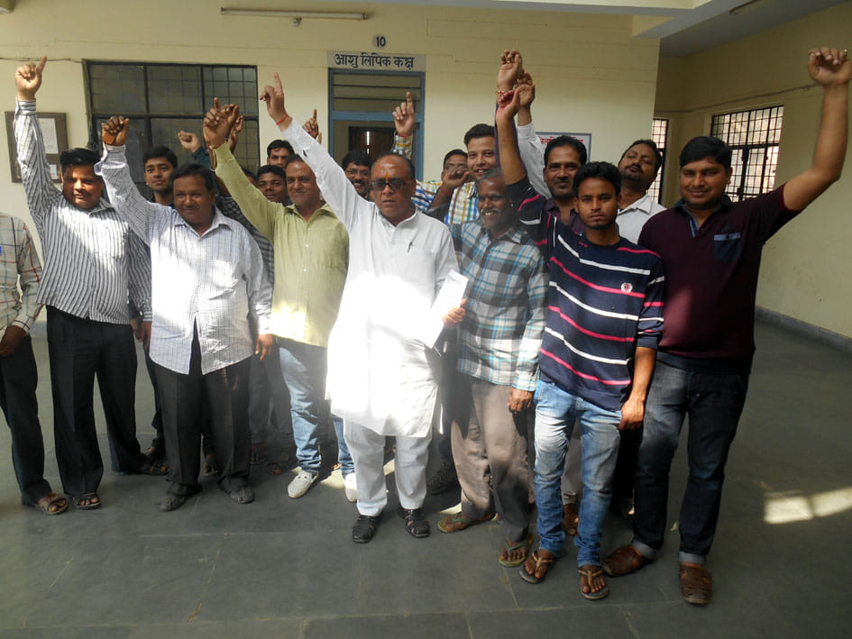 EO and protesting against SDM