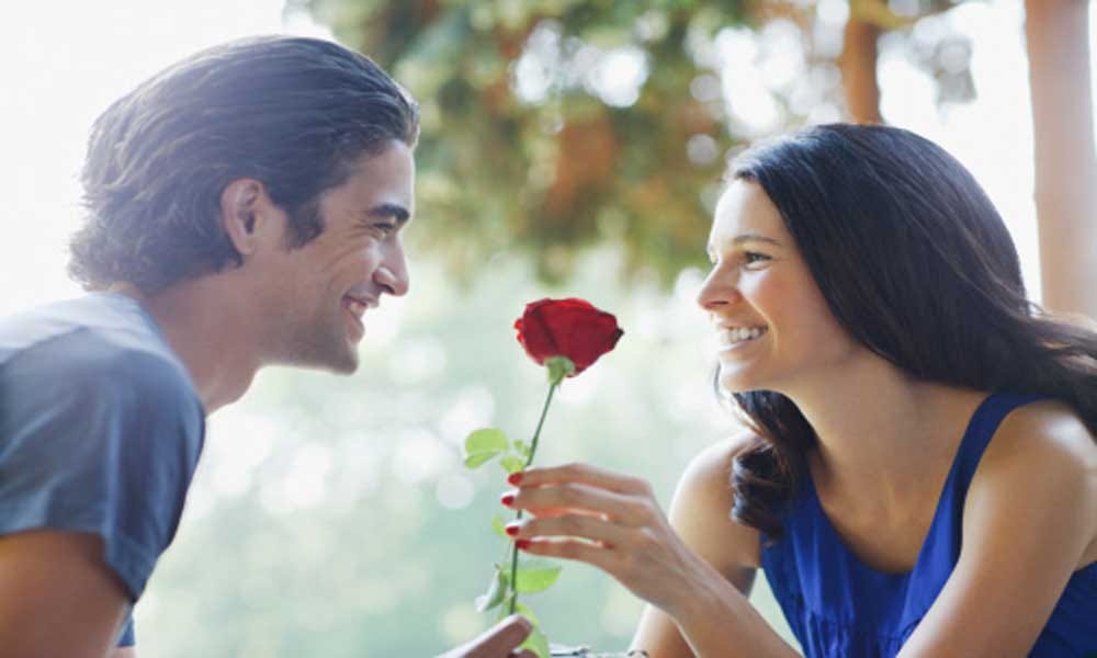 Man reached his beloved's home saying that he is her relative