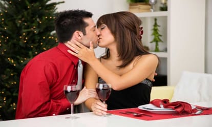 Should we kiss on first date or not