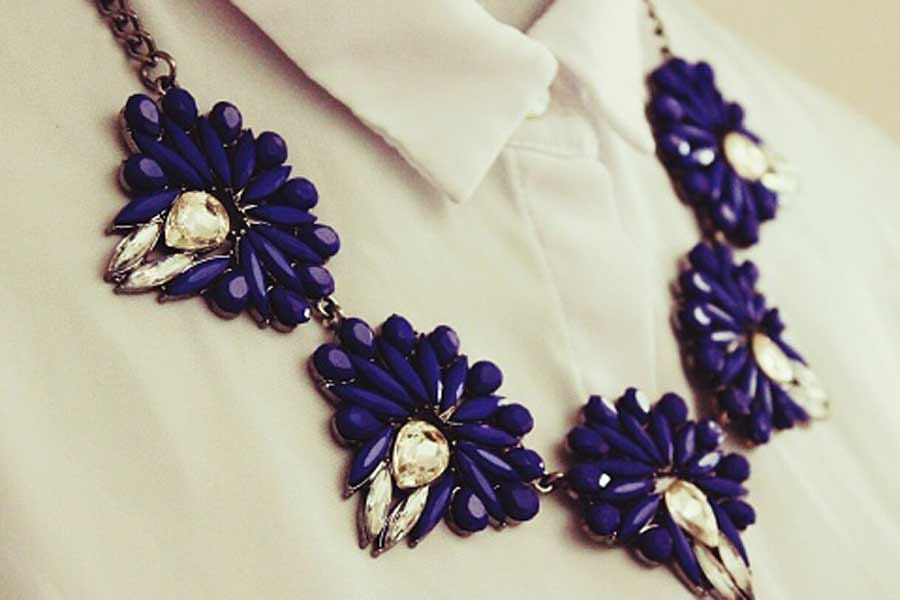 girly accessories in trend