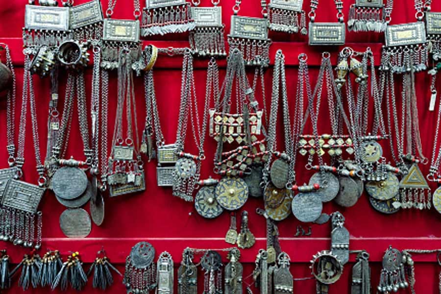 girly accessories in trend