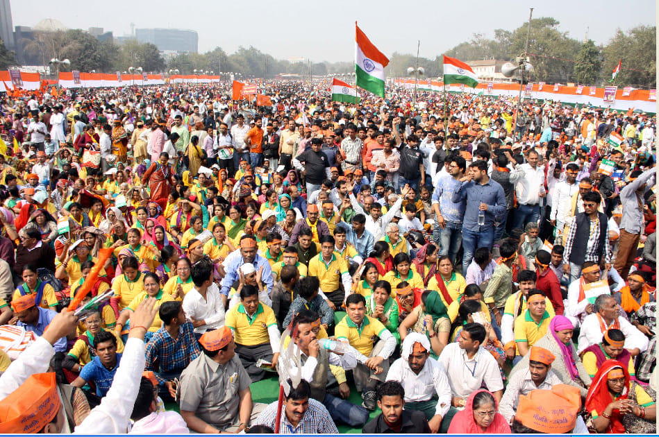 cow should be mother of nation protest at janta mantar delhi  
