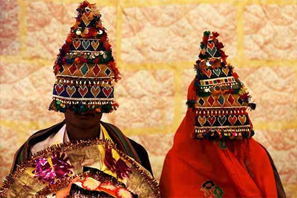 60 Hindu couples tie the knot in mass wedding in Karachi