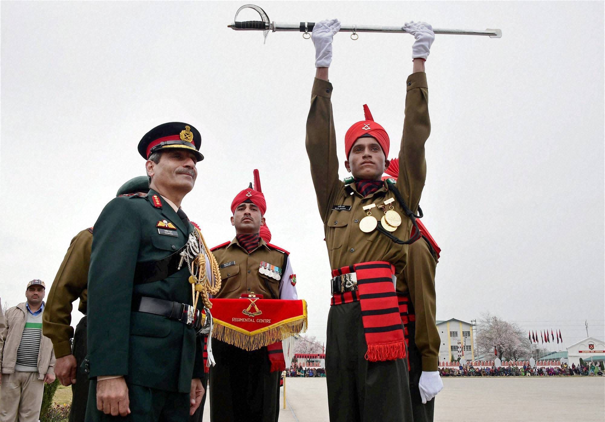 srinager passing out parede