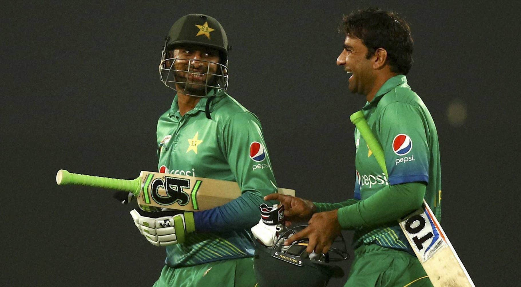 where was shoaib malik during launching of sania mirza s autobiography 