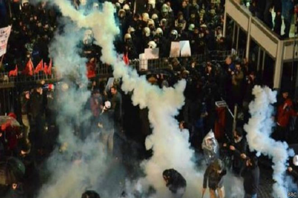 Turkish Police Raids Opposition Paper Hours After Take Over
